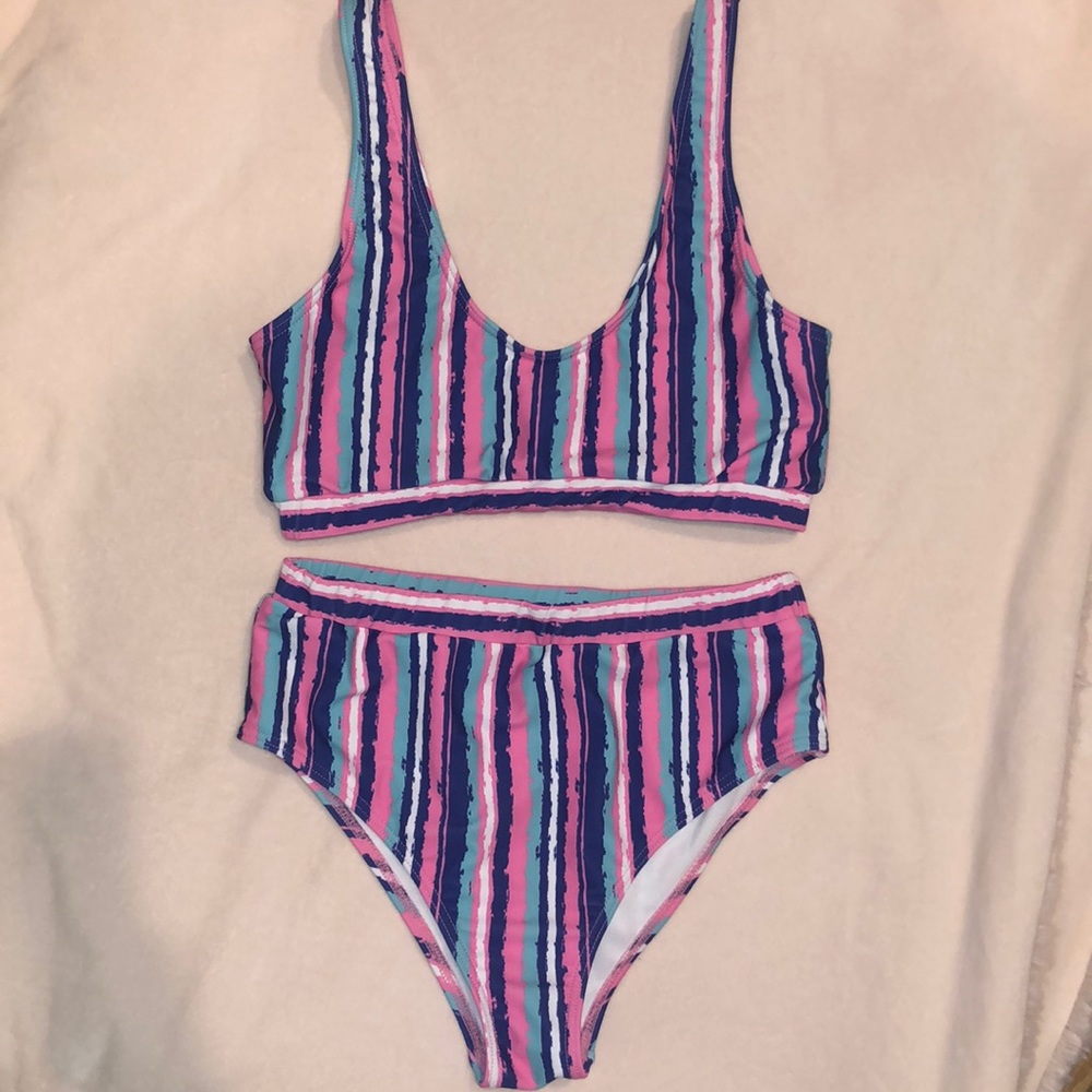 Pink lily bikini